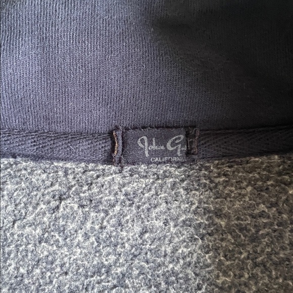 Brandy Melville John Galt New York Quarter Zip Up Sweater in Navy Blue - Picture 8 of 9